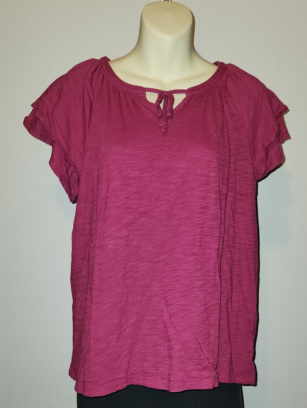 Time And Tru Tie-Neck Short Sleeve Blouse in Magenta